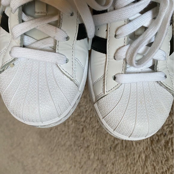 Adidas Superstar shell toed sneakers white - Picture 13 of 15